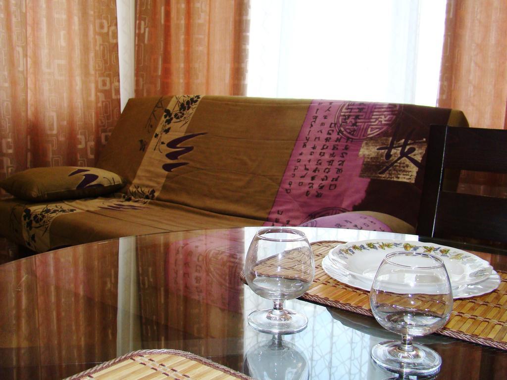 Pleasure Apartment Near Center Of Odessa Buitenkant foto